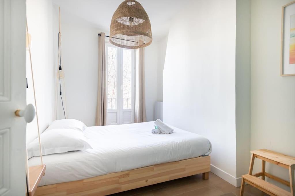 T2 * Place Du 4 Septembre Apartment *